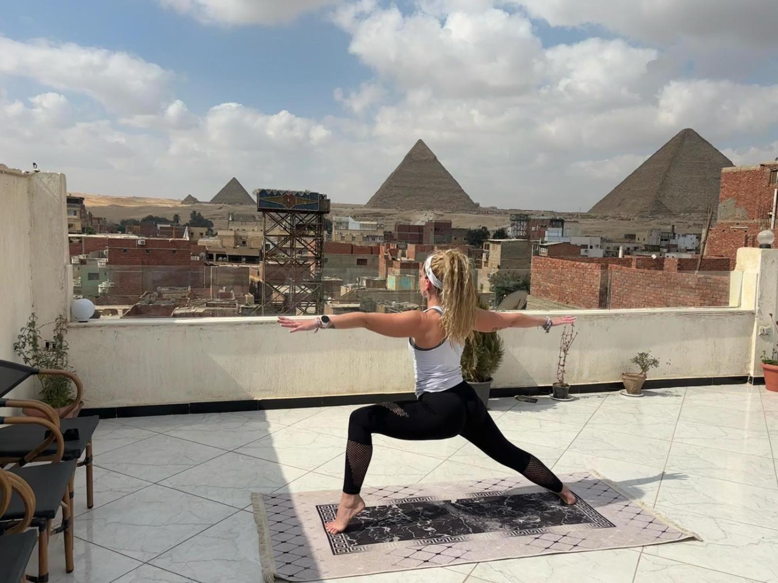 Eagles Pyramids View Otel Kafret el-Gabal Dış mekan fotoğraf